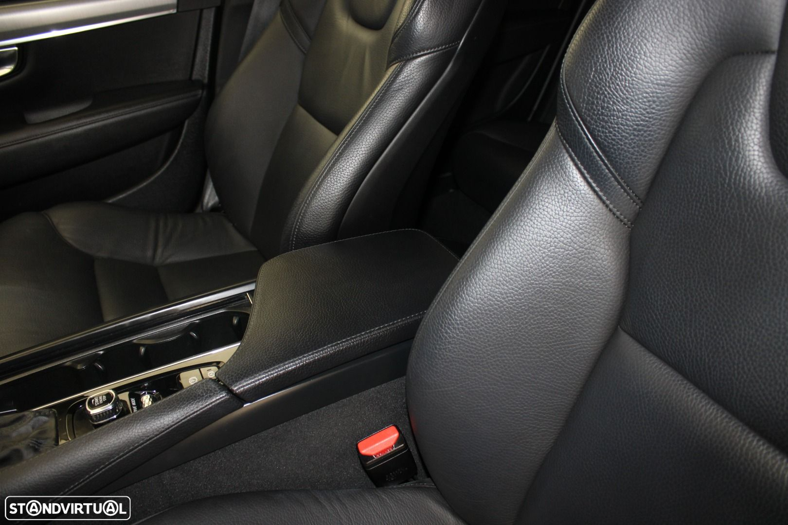 Volvo V90 - 25