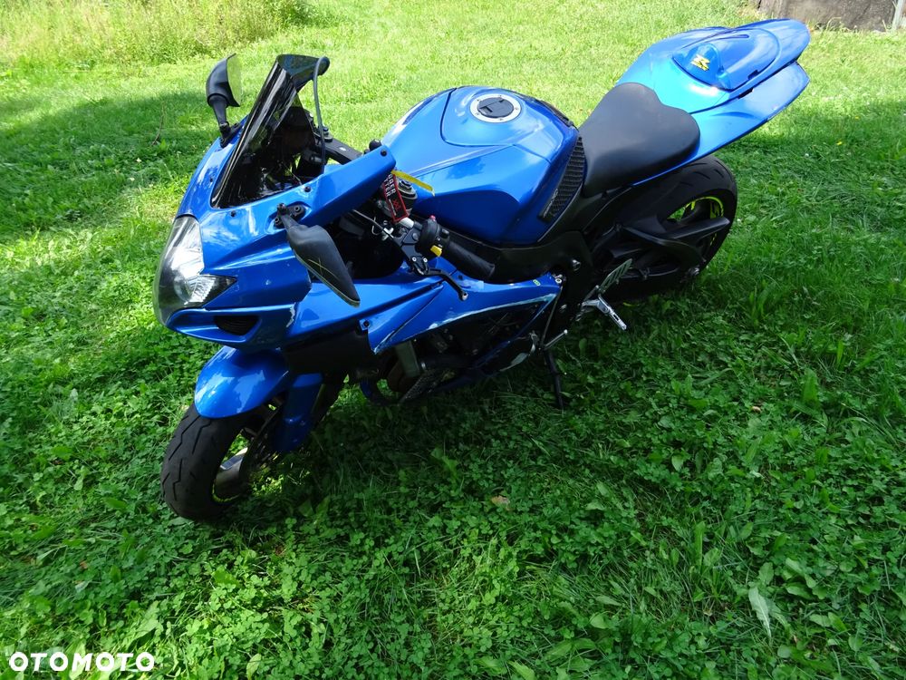 Suzuki GSX-R - 33