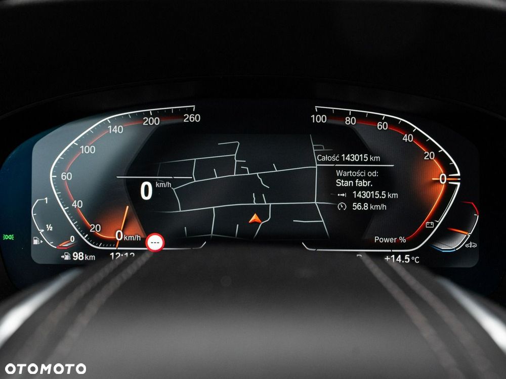 BMW Seria 5 520i mHEV - 13