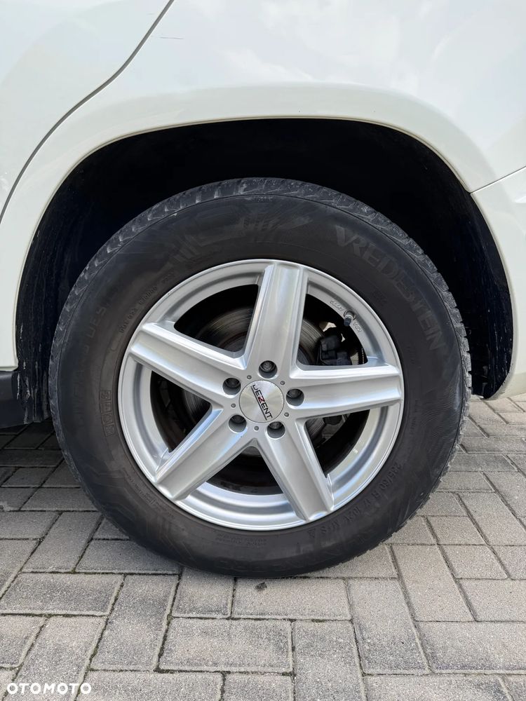 Mercedes-Benz GLK 350 4-Matic - 21