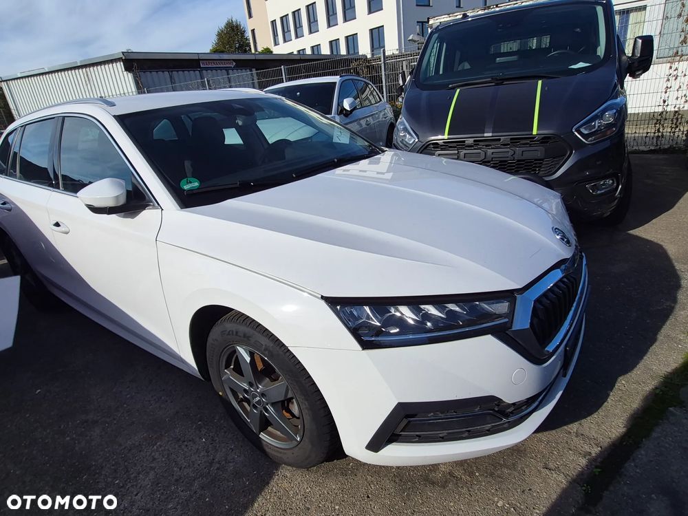 Skoda Octavia - 1