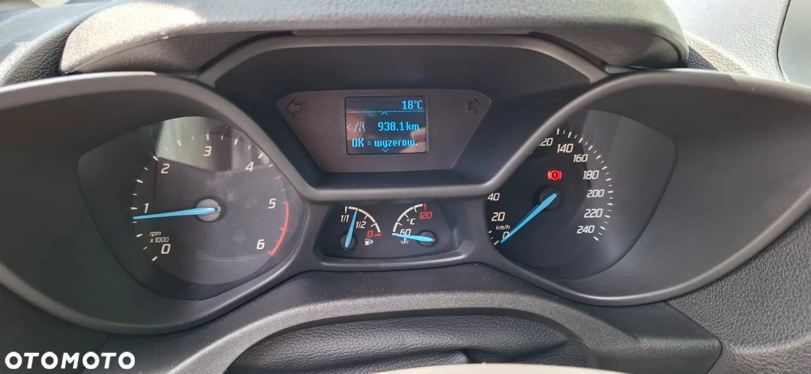 Ford CONNECT - 14