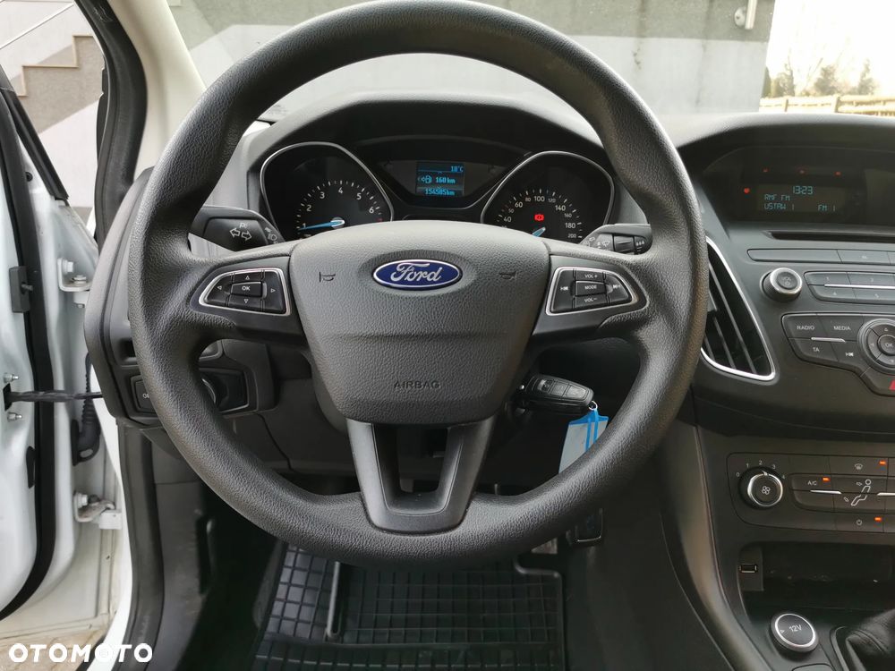 Ford Focus 1.0 EcoBoost 99g Trend Sport - 31