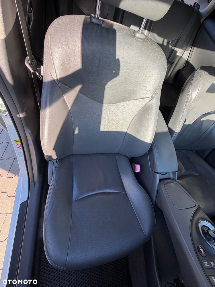 Toyota Prius - 10
