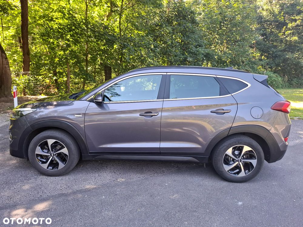 Hyundai Tucson - 2