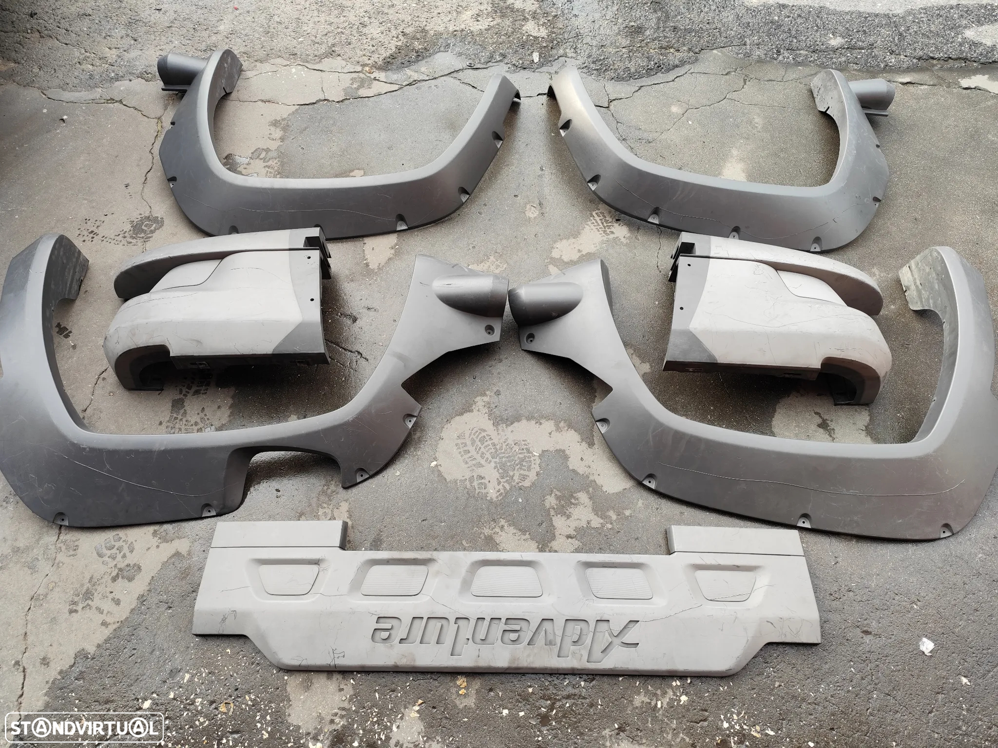 FIAT STRADA ADVENTURE ABA GUARDA LAMAS PLASTICO MALA - 6