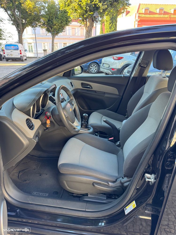 Chevrolet Cruze 1.6 LS - 7