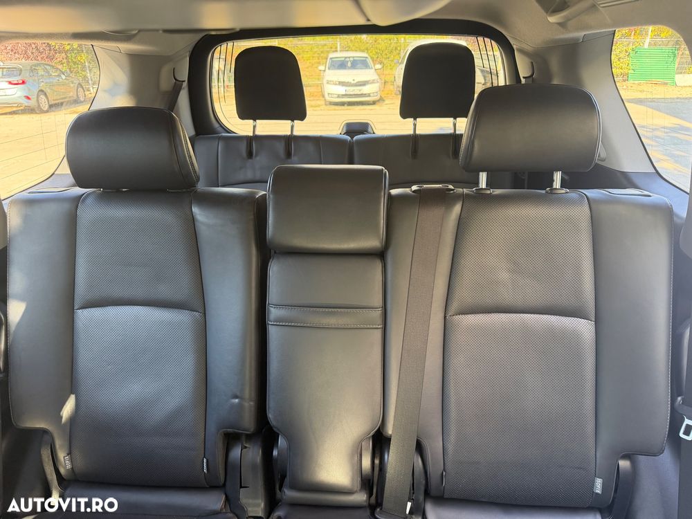 Toyota Land Cruiser 2.8l D-4D 204 CP A/T 7 locuri Luxury AVS - 22