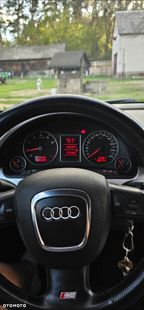 Audi A4 Avant 2.0T FSI - 11