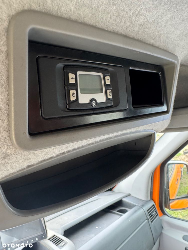 Volkswagen Crafter - 11