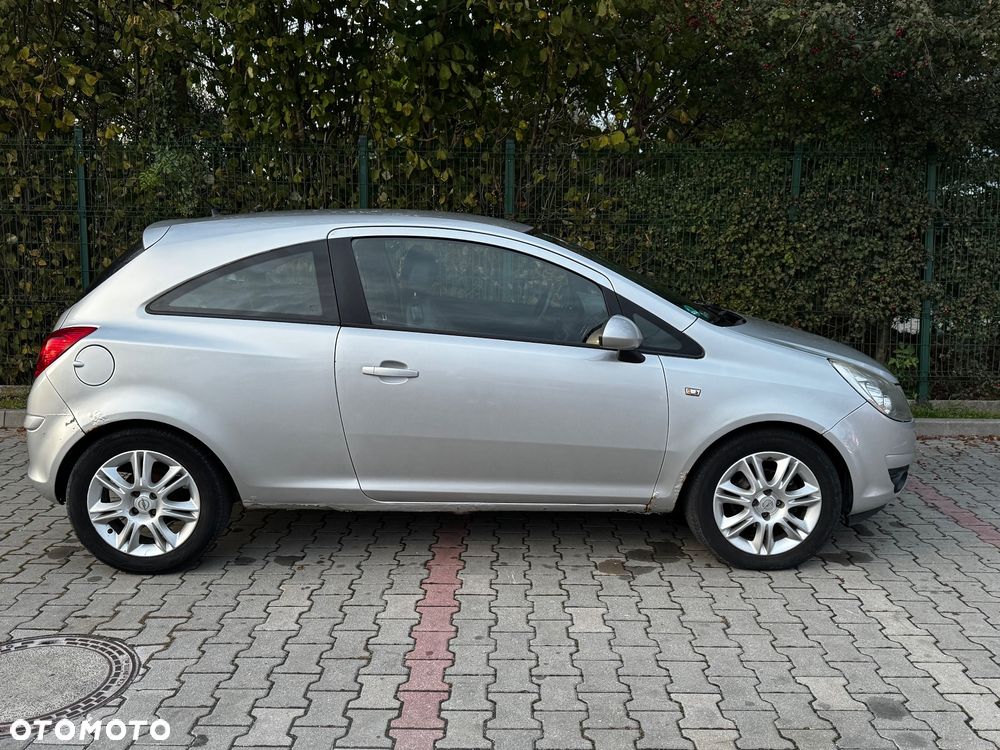 Opel Corsa - 2