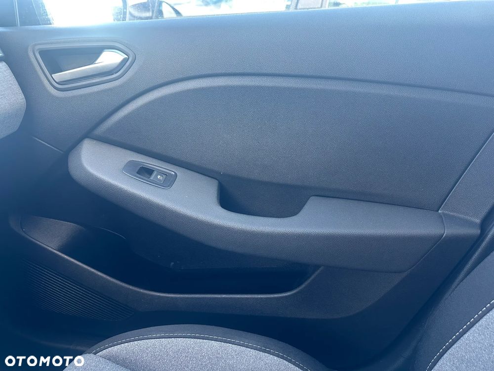 Renault Clio 1.0 TCe Evolution - 31