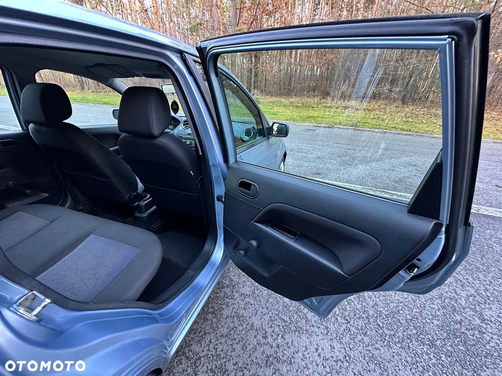 Ford Fiesta 1.3 Silver Magic - 24