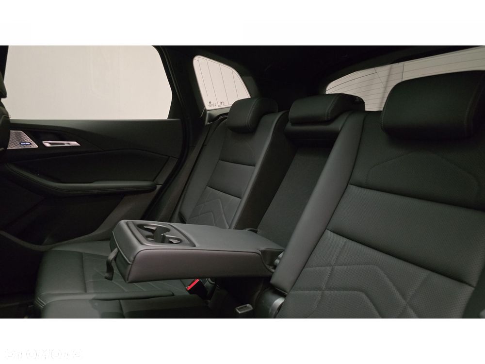 BMW Seria 2 218d - 23