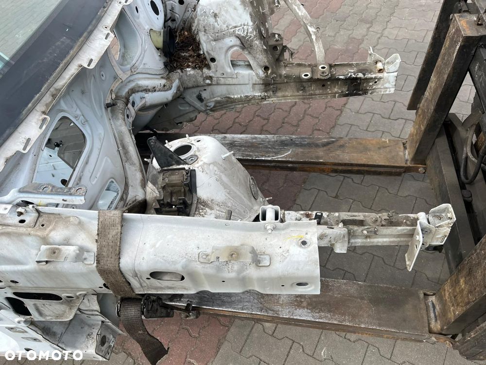ĆWIARTKA PRAWA PRZÓD JEEP GRAND CHEROKEE WK2 PODŁUŻNICA - 3