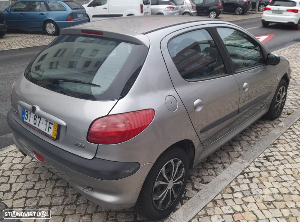 Peugeot 206 1.1 Color Line - 2