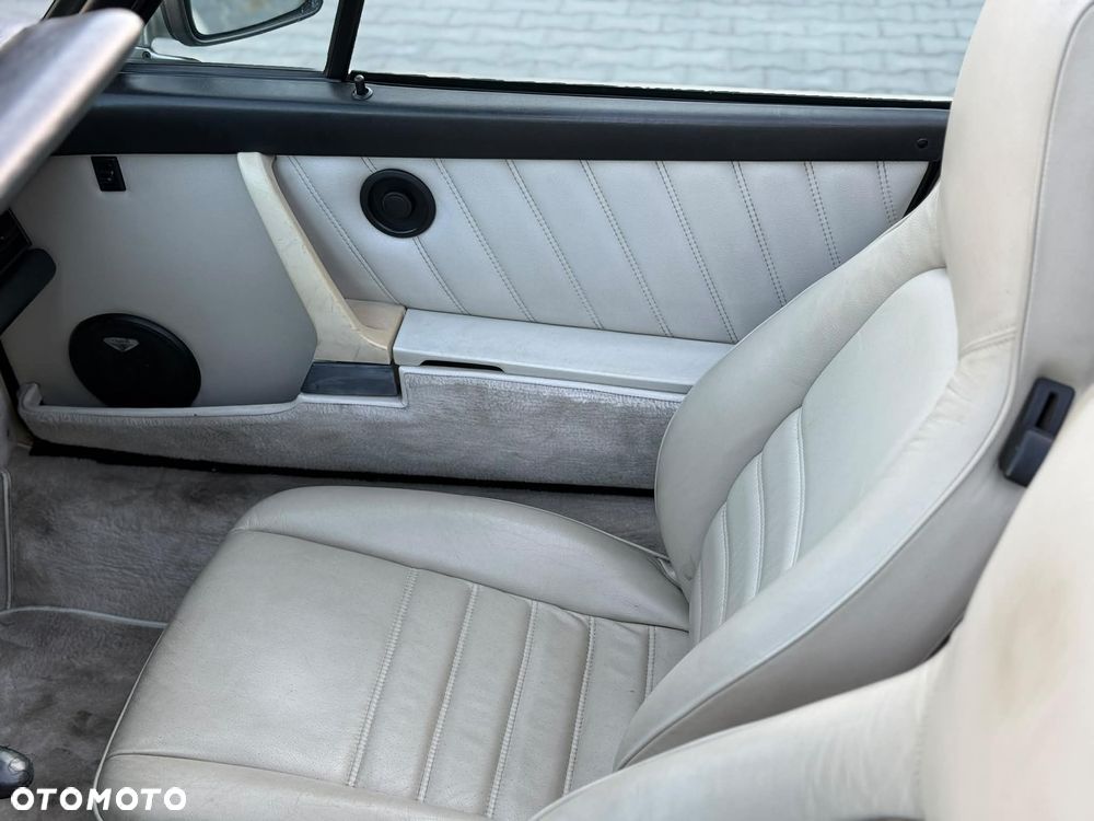 Porsche 911 - 17