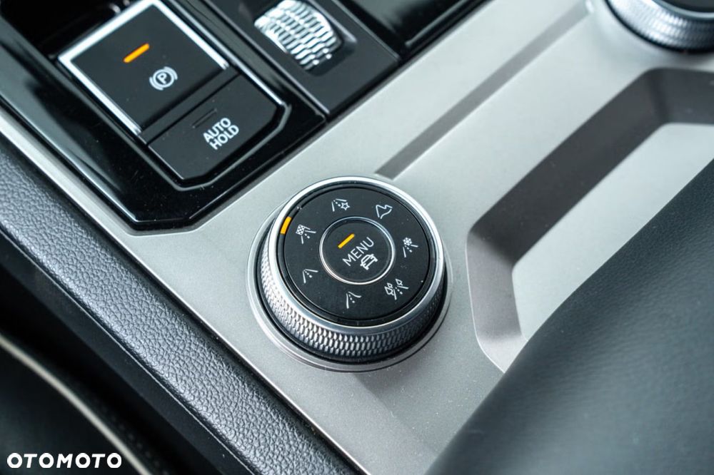 Volkswagen Touareg 3.0 V6 TDI SCR 4Motion Automatik R-Line - 19