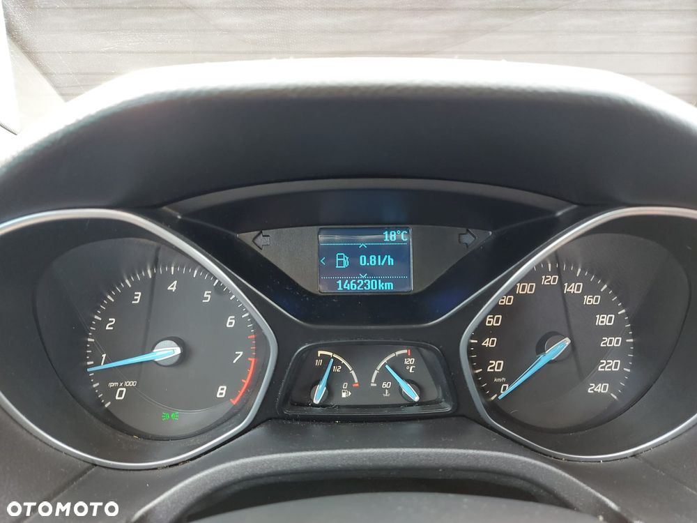 Ford Focus 1.6 Trend - 10