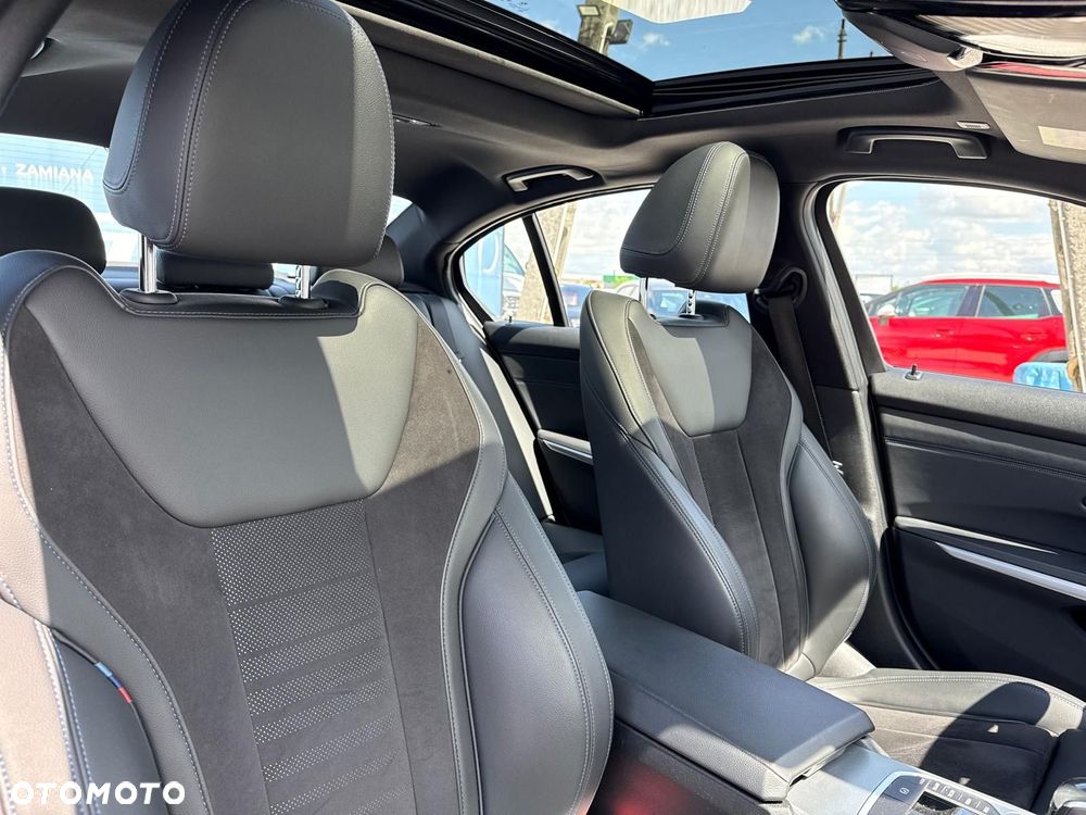 BMW Seria 3 330e M Sport sport - 19