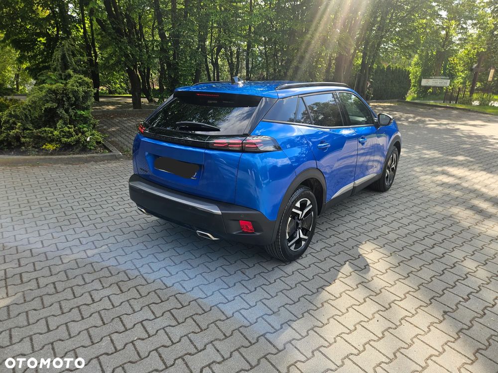 Peugeot 2008 PureTech 130 EAT8 Allure - 4