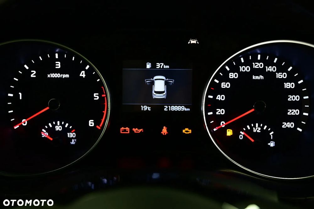 Kia Ceed - 27