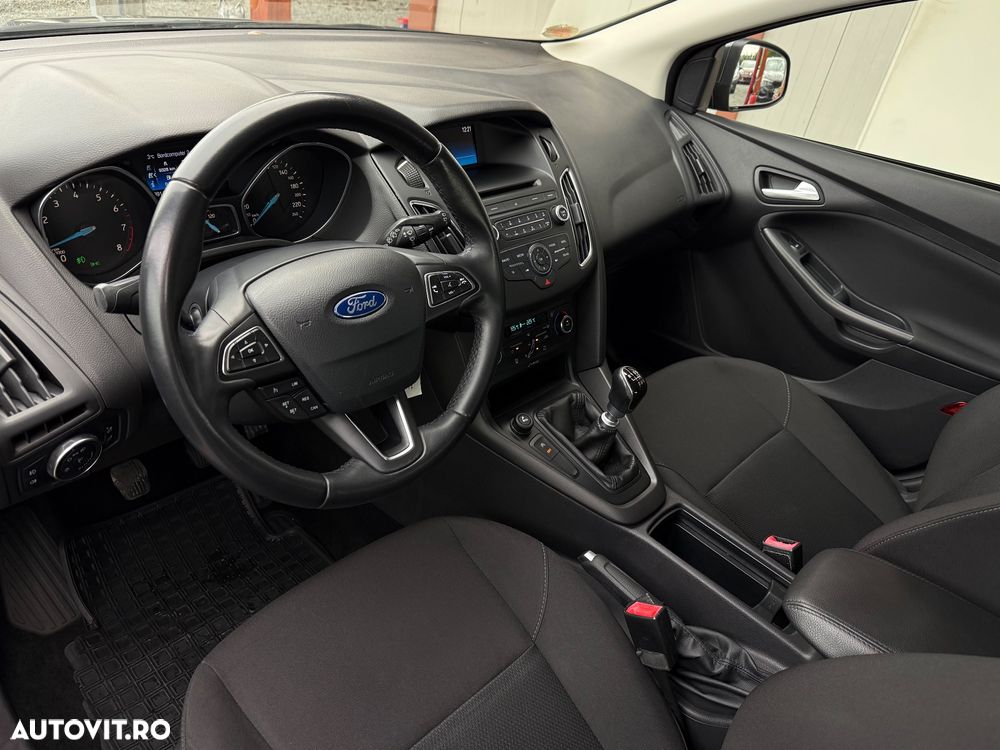 Ford Focus 1.0 EcoBoost Start-Stopp-System TREND - 6