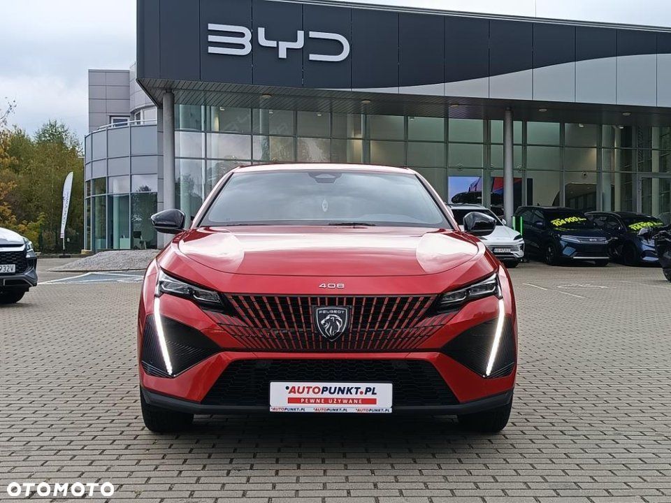 Peugeot 408 - 8