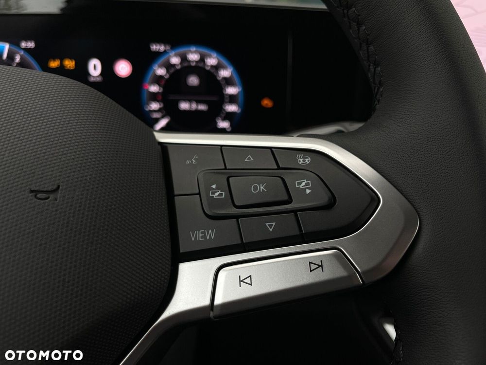 Volkswagen Tiguan - 19