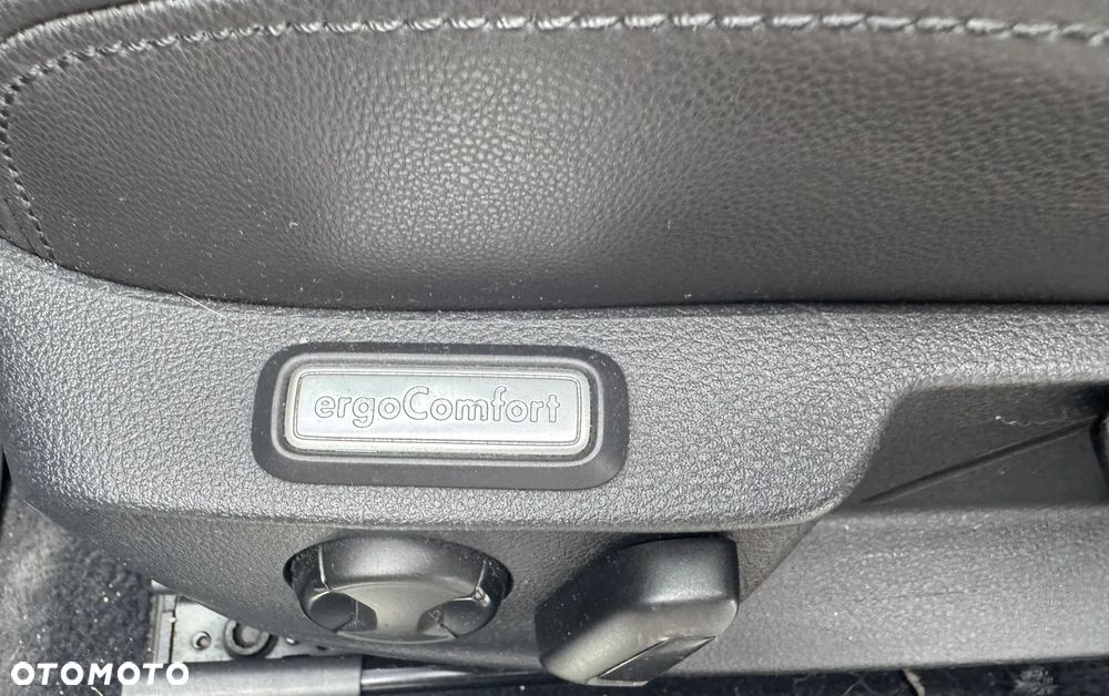 Volkswagen Passat 2.0 TDI BMT Highline DSG - 11