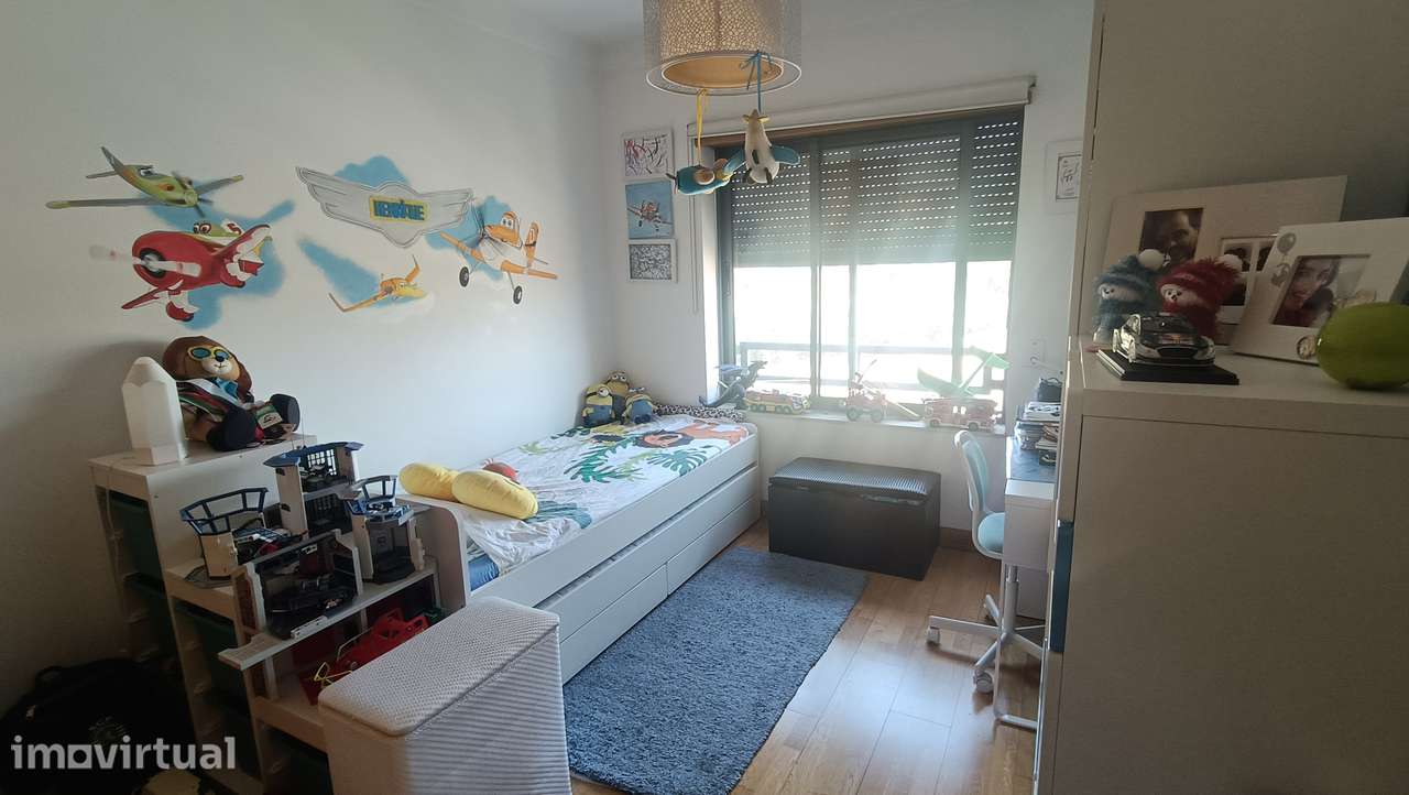 T4 de Luxo | Condomínio Privado | Piscina | Garagem | Carnaxide - Grande imagem: 5/16