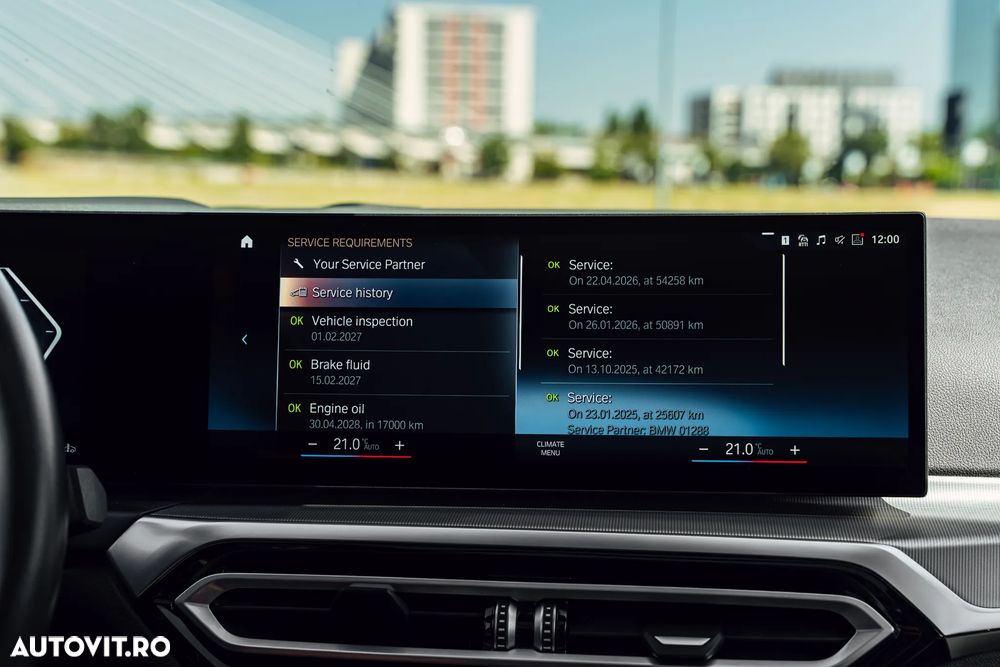 BMW Seria 3 320d xDrive AT MHEV - 33