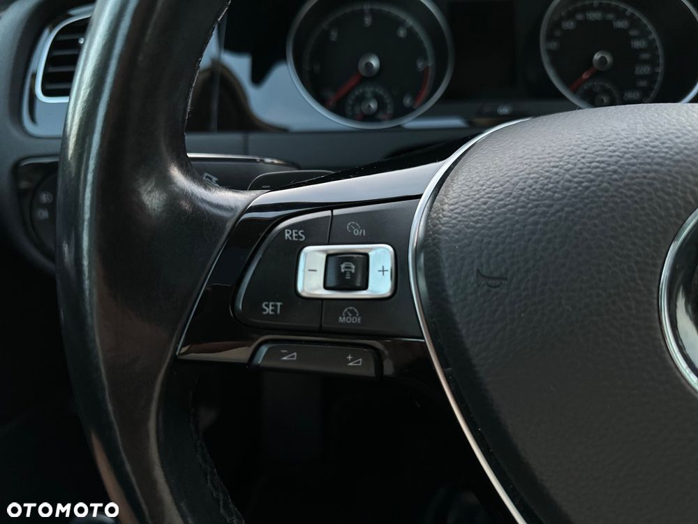 Volkswagen Golf 2.0 TDI BMT Highline DSG - 11