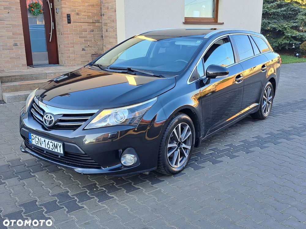 Toyota Avensis 1.8 Premium - 1