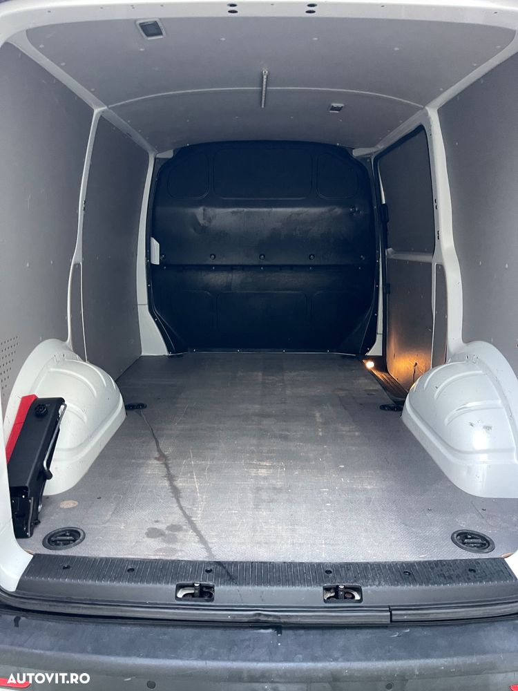Volkswagen Transporter 2.0TDI  USI SPATE - 27