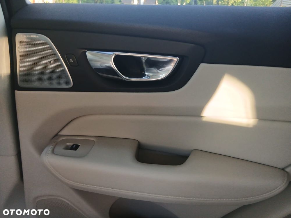 Volvo XC 60 T5 AWD Inscription - 16
