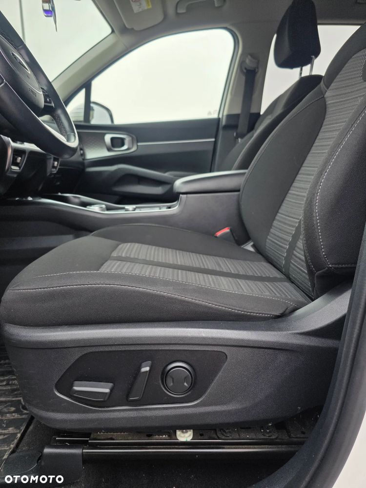 Kia Sorento 1.6 T-GDI HEV L 7os - 18