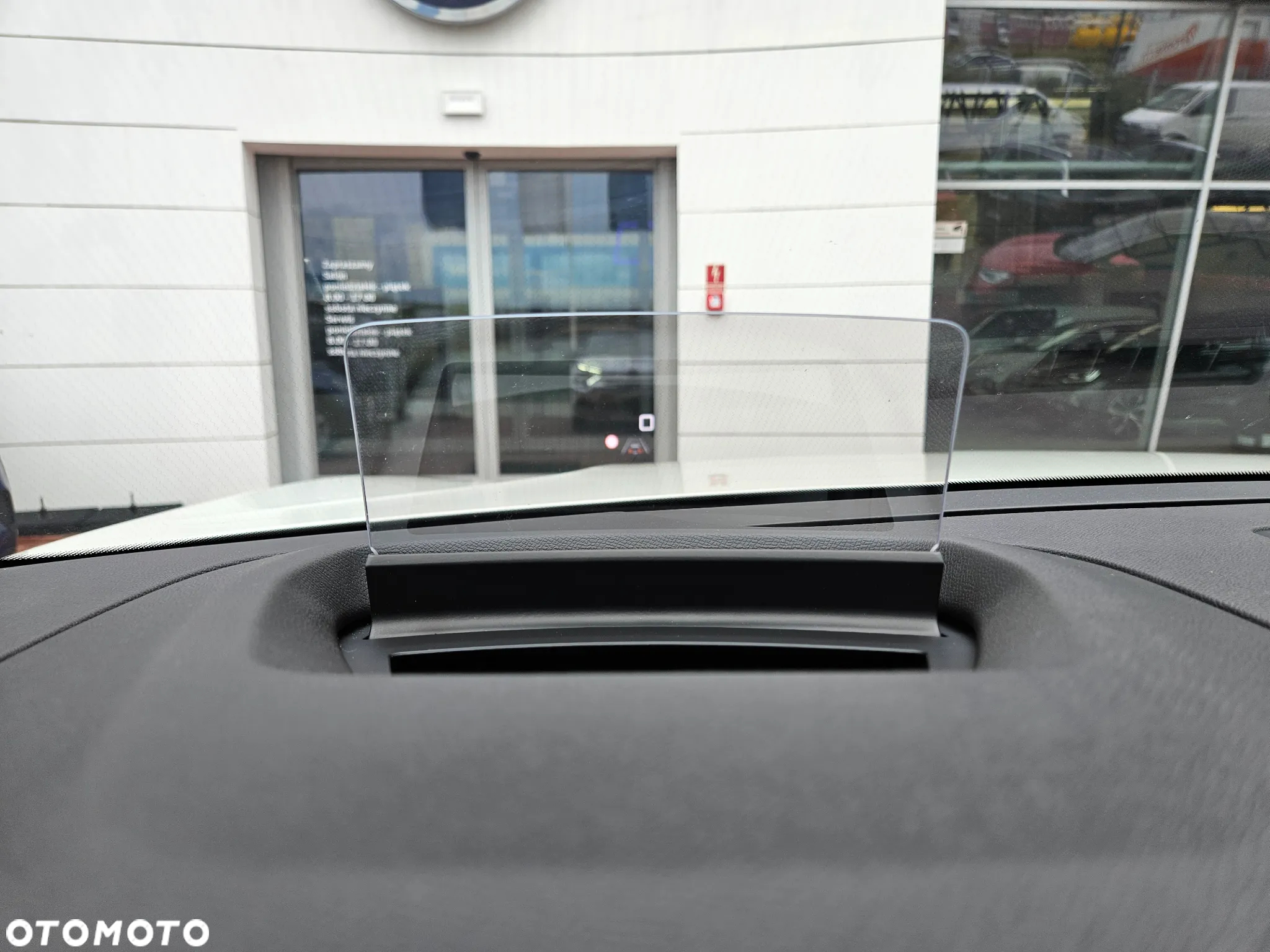 Citroën C4 1.2 PureTech Max S&S EAT8 - 19