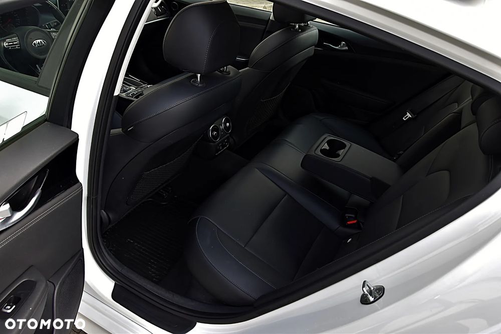 Kia Stinger 2.0 T-GDI XL - 24