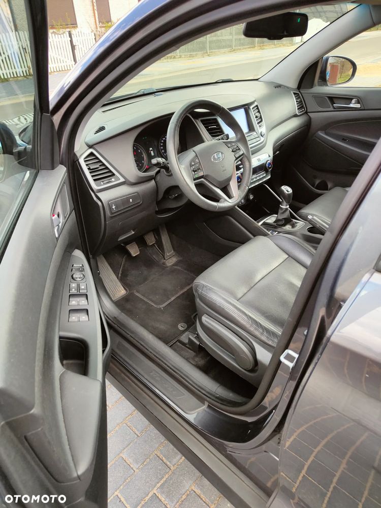 Hyundai Tucson blue 1.6 GDi 2WD Passion - 12