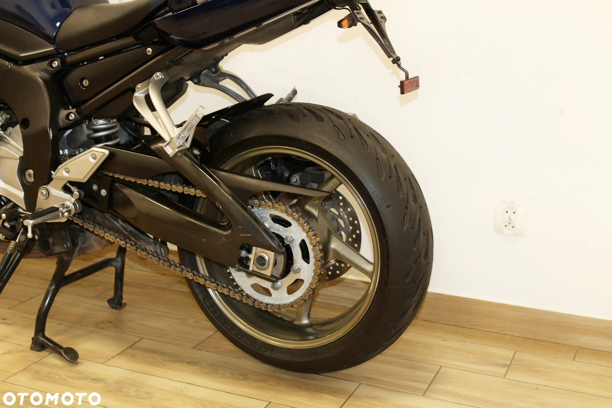 Yamaha FZ - 16