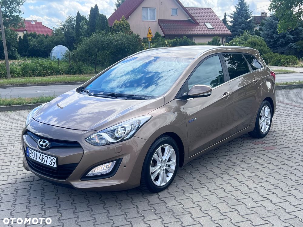 Hyundai i30 i30cw blue 1.6 CRDi Trend - 4