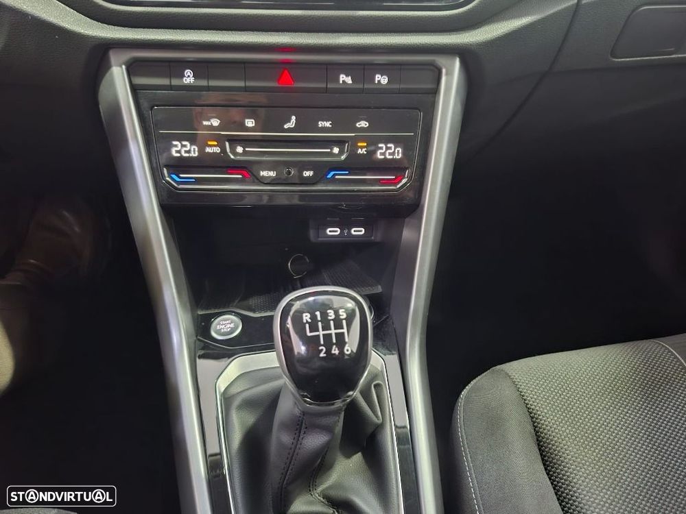 VW T-Roc 1.0 TSI Urban - 22