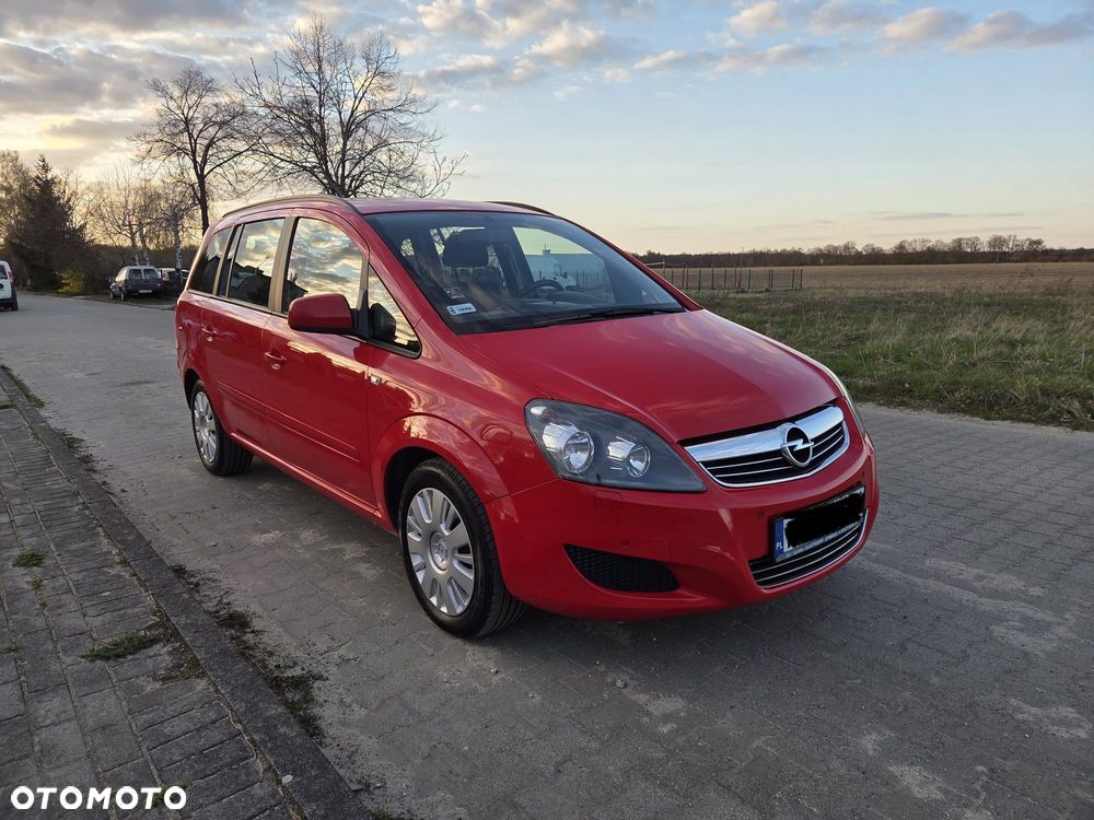 Opel Zafira - 1