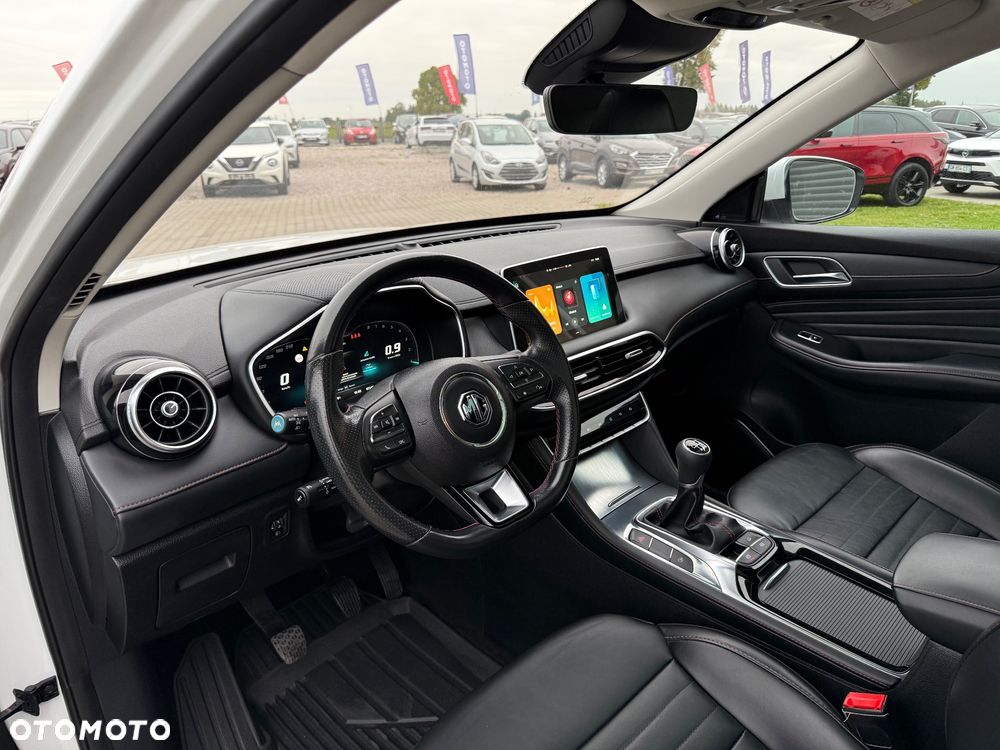 MG HS 1.5T-GDI Luxury - 16