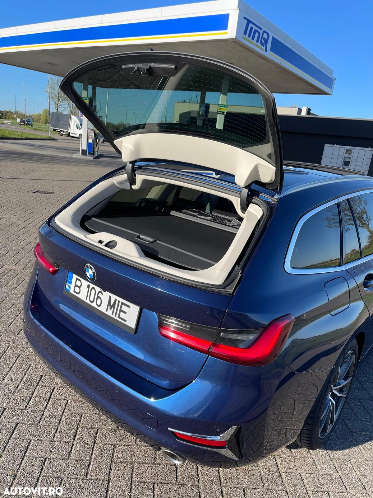 BMW Seria 3 320d xDrive AT - 24