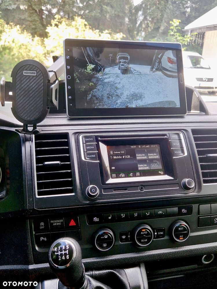 Volkswagen Caravelle - 6