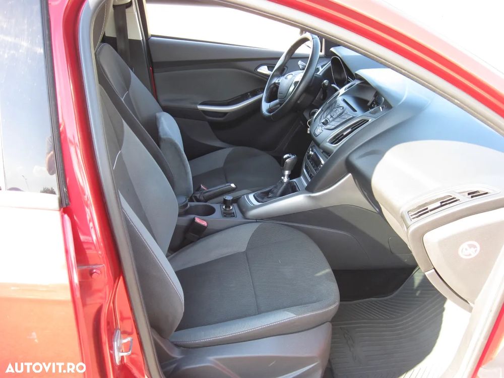 Ford Focus - 4