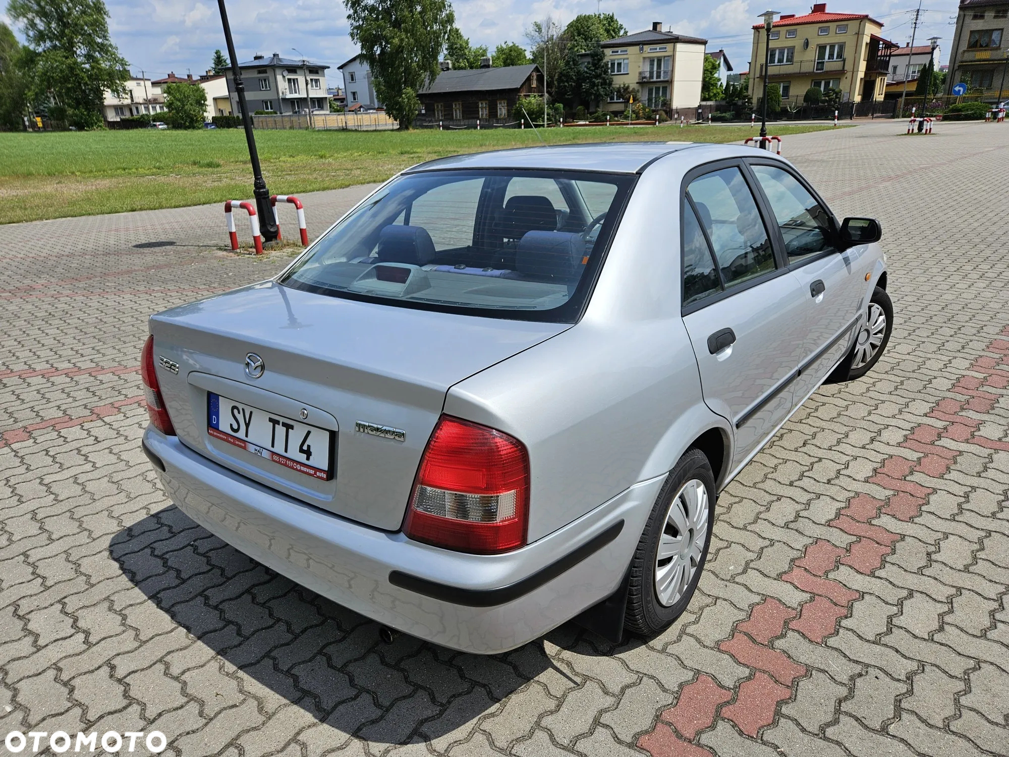 Mazda 323F 1.4 Comfort - 4