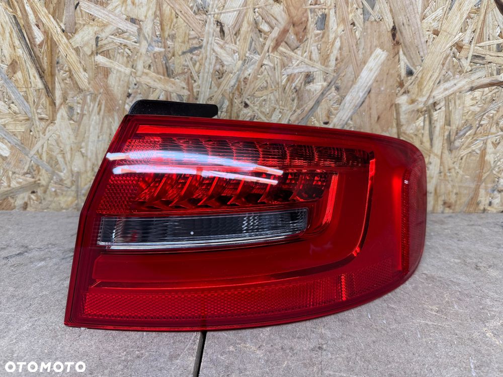 LAMPA TYŁ PRAWA LED AUDI A4 B8 SEDAN 8K5 - 17